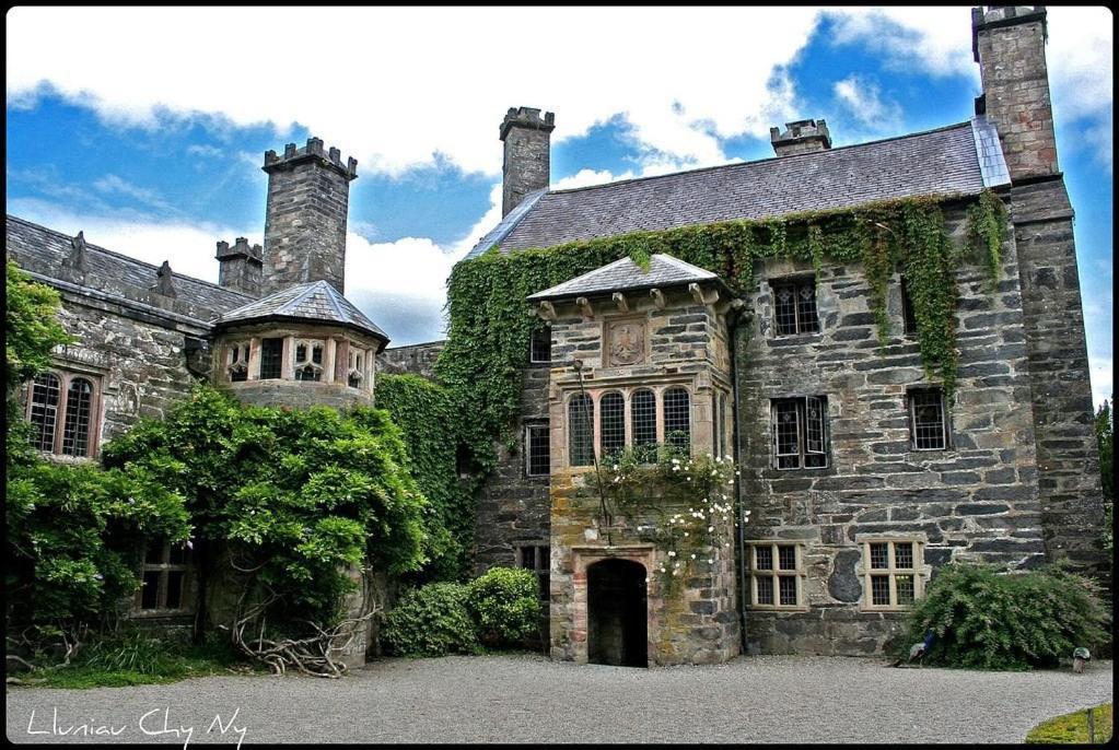 Hand Apartment, Llanrwst, Conwy, Snowdonia エクステリア 写真